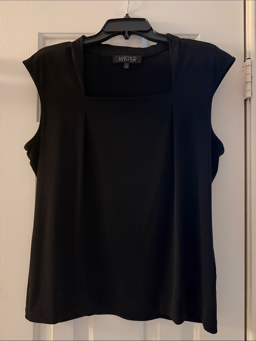 Kasper Black Sleeveless Square Neck Camisole